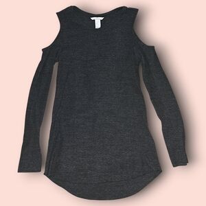 M - H&M Charcoal Gray Cold Shoulder Long Sleeves Ribbed Top